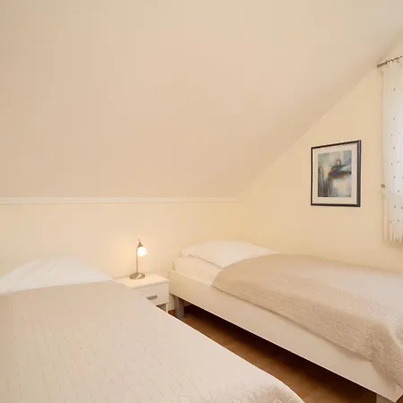 Haus Duening Holiday home Groemitz